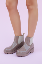 Botines Charlotte en PVC silueta Chelsea