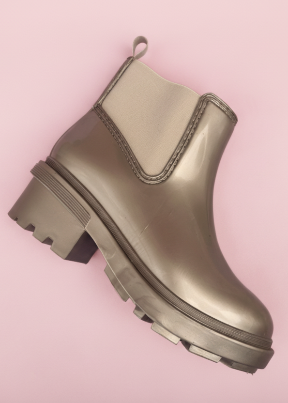 Botines Charlotte en PVC silueta Chelsea